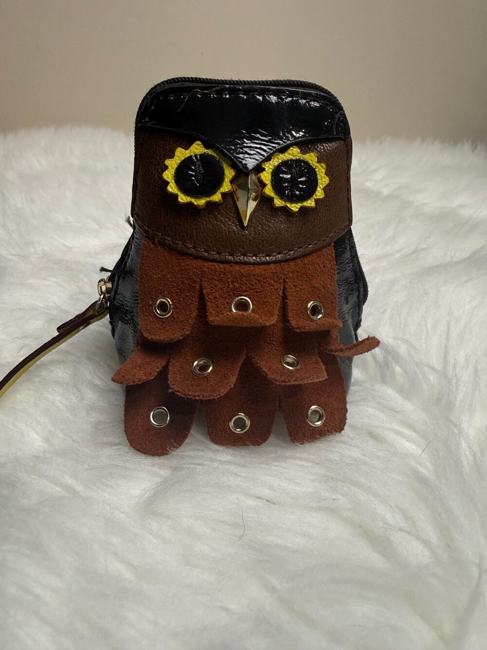 Kate Spade New York Maximillian Minerva Wise Owl Patent Coin Purse Suade USED